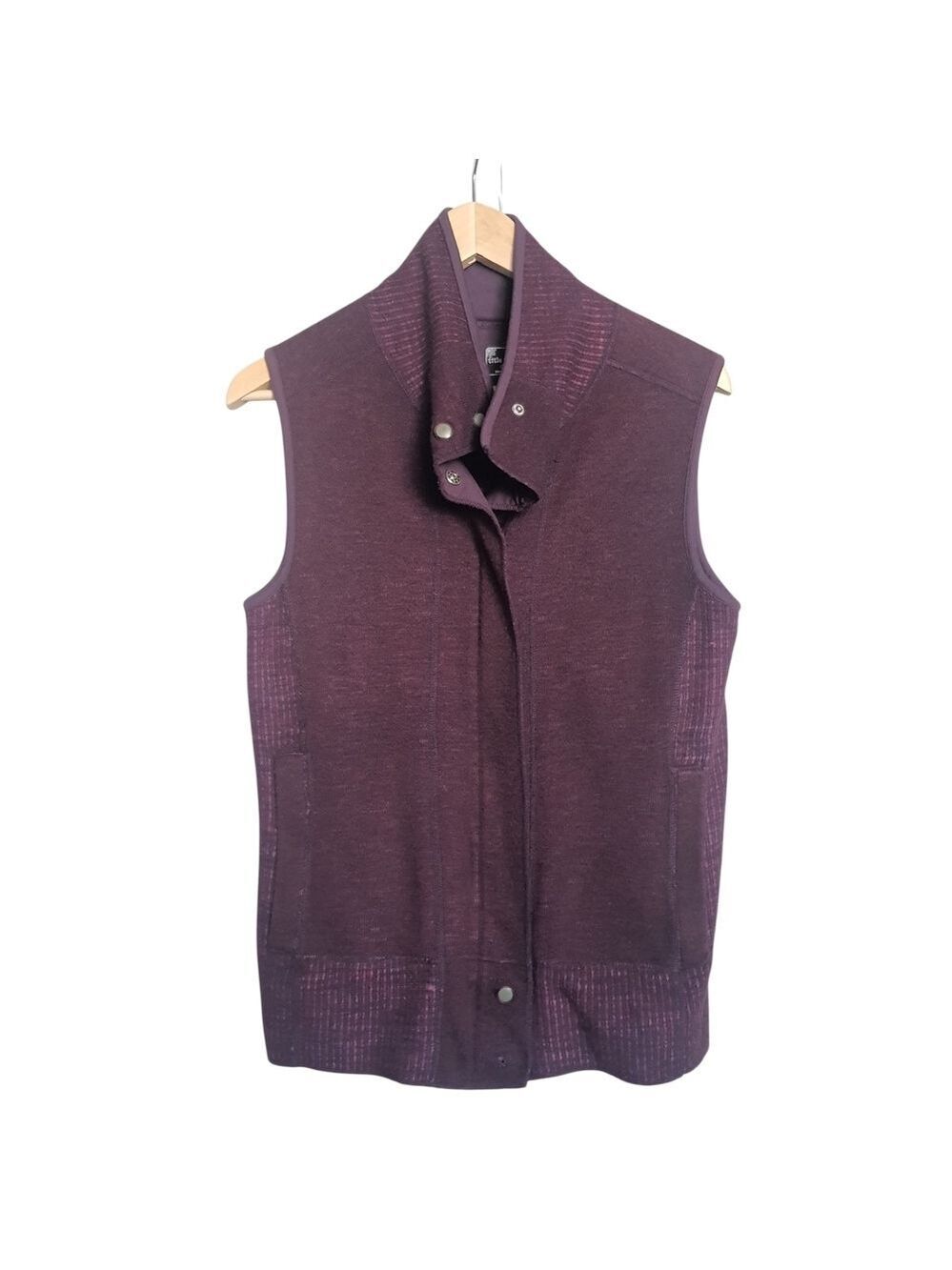 Title Nine Women's Vest in Classic Black